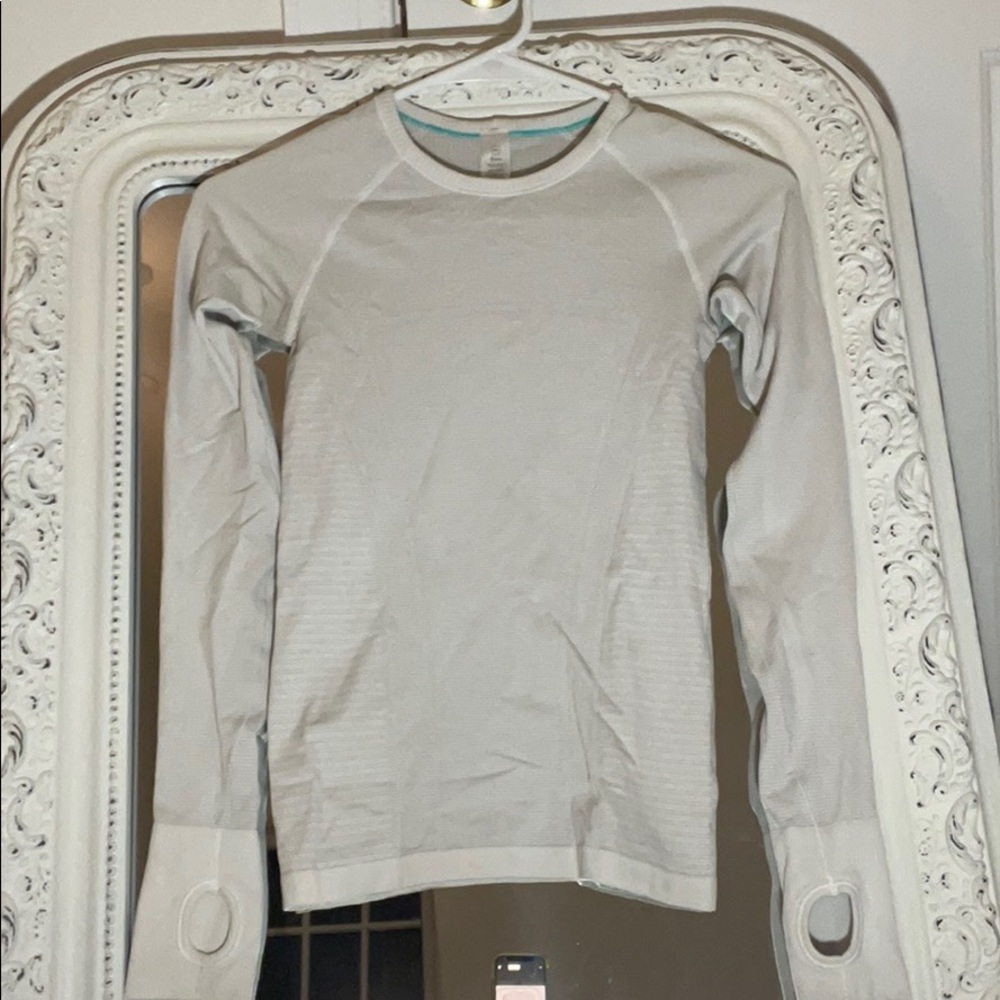 Ivivva workout top